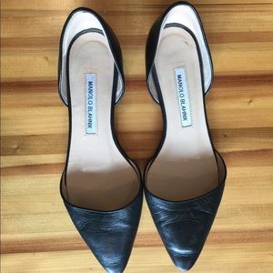 Manolo Blahnik Soussa Point-Toe d'Orsay Flat